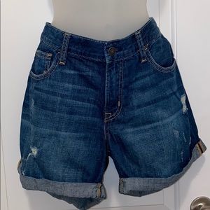 OLD NAVY boyfriend denim shorts size 4